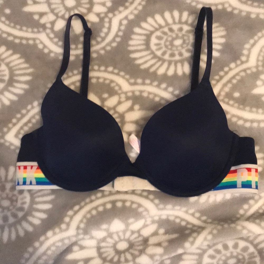 PINK VS cup bra size 34B